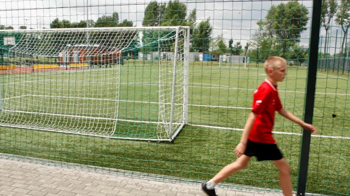 Pierwszy Orlik w Polsce: Historia, znaczenie i wpływ na sport Pierwszy Orlik w Polsce: Historia, znaczenie i wpływ na sport
